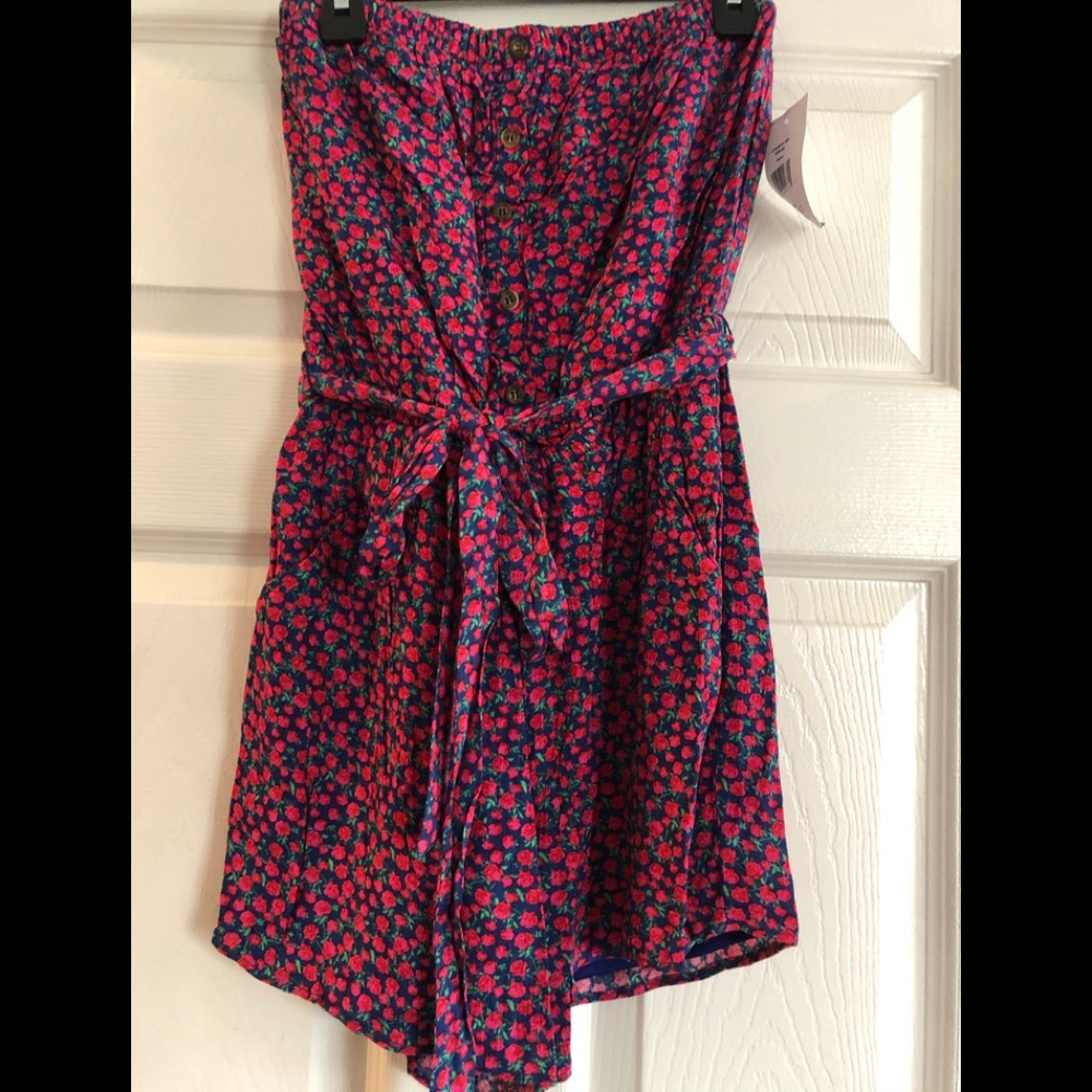 NWT Sleeveless Romper